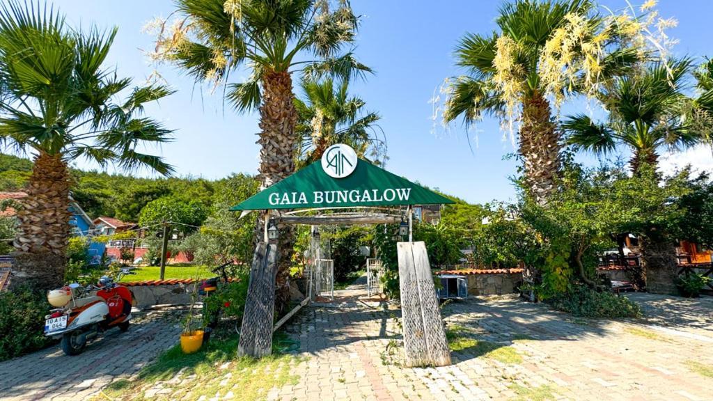 לינה וארוחת בוקר Ayvalı Gaia Bungalow מראה חיצוני תמונה