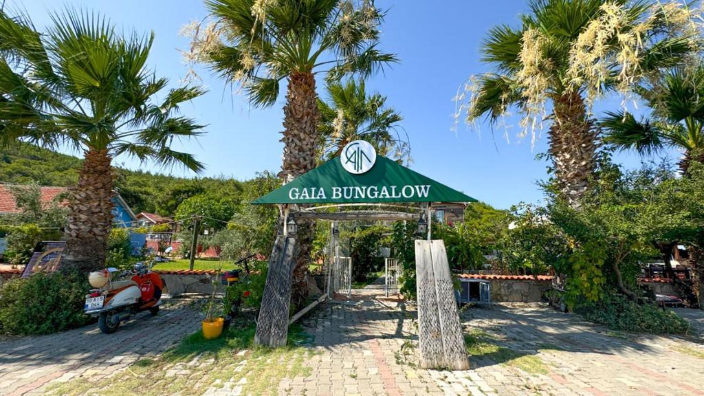 לינה וארוחת בוקר Ayvalı Gaia Bungalow מראה חיצוני תמונה